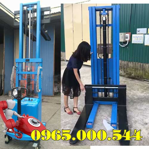 Xe nâng bán tự động giá rẻ tại Bình Tân