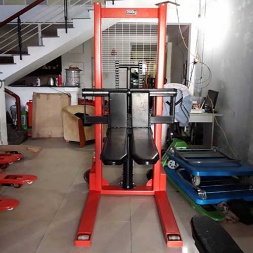 xe nâng tay cao 2000kg