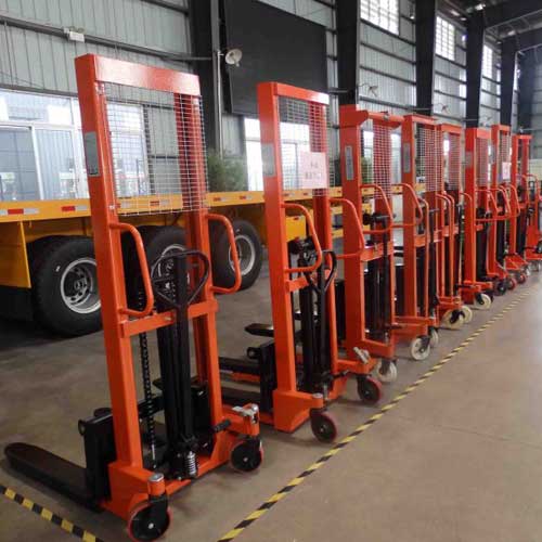 xe nâng tay cao tại Thái Bình